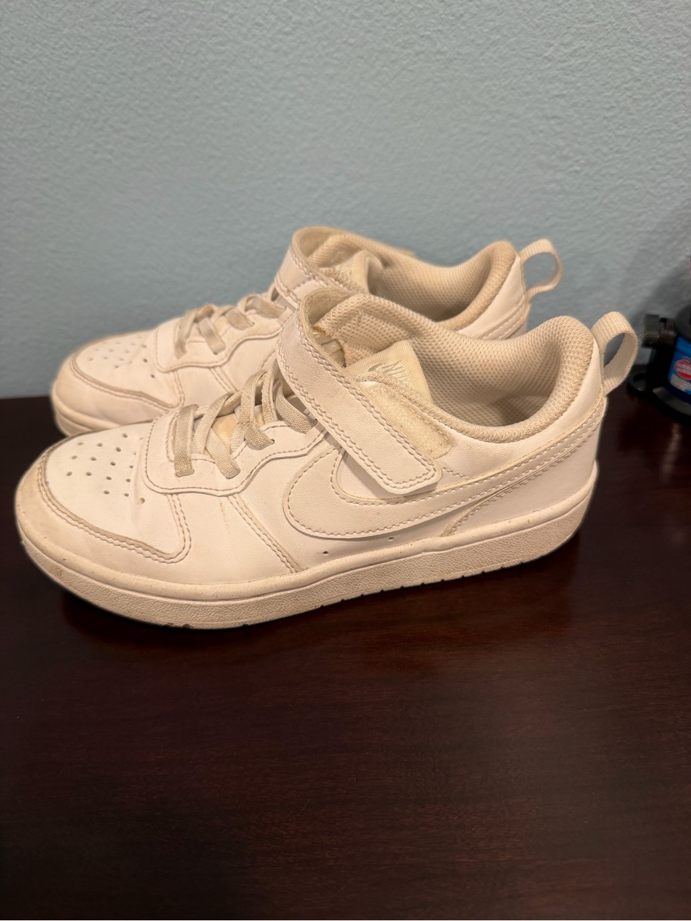 Nike Kids Cream/White Low-Top Velcro & Lace Sneakers